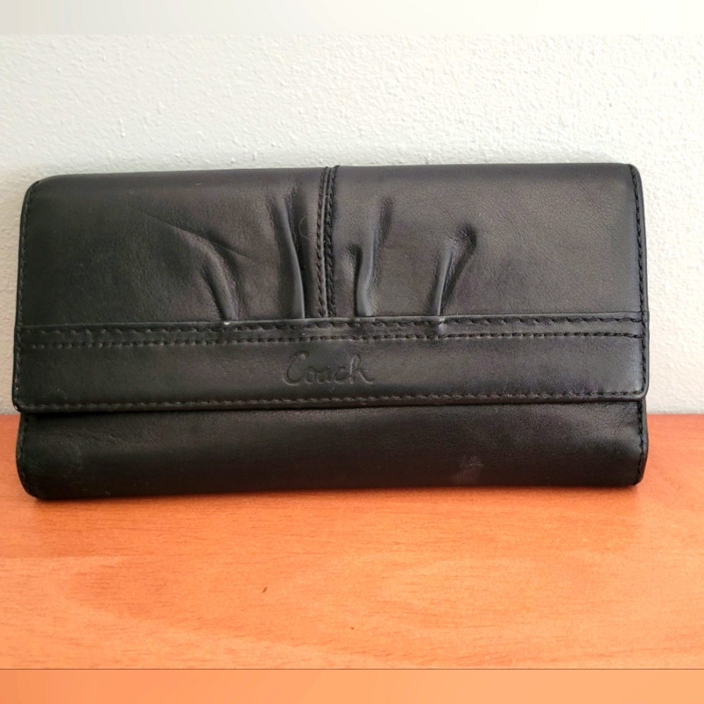 Vintage Coach SOHO Pleated Wallet